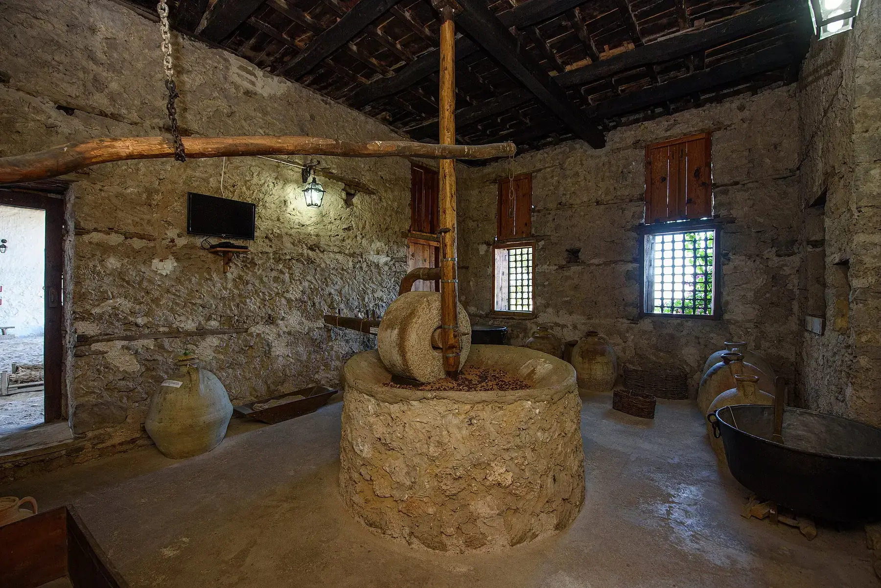 The olive press room