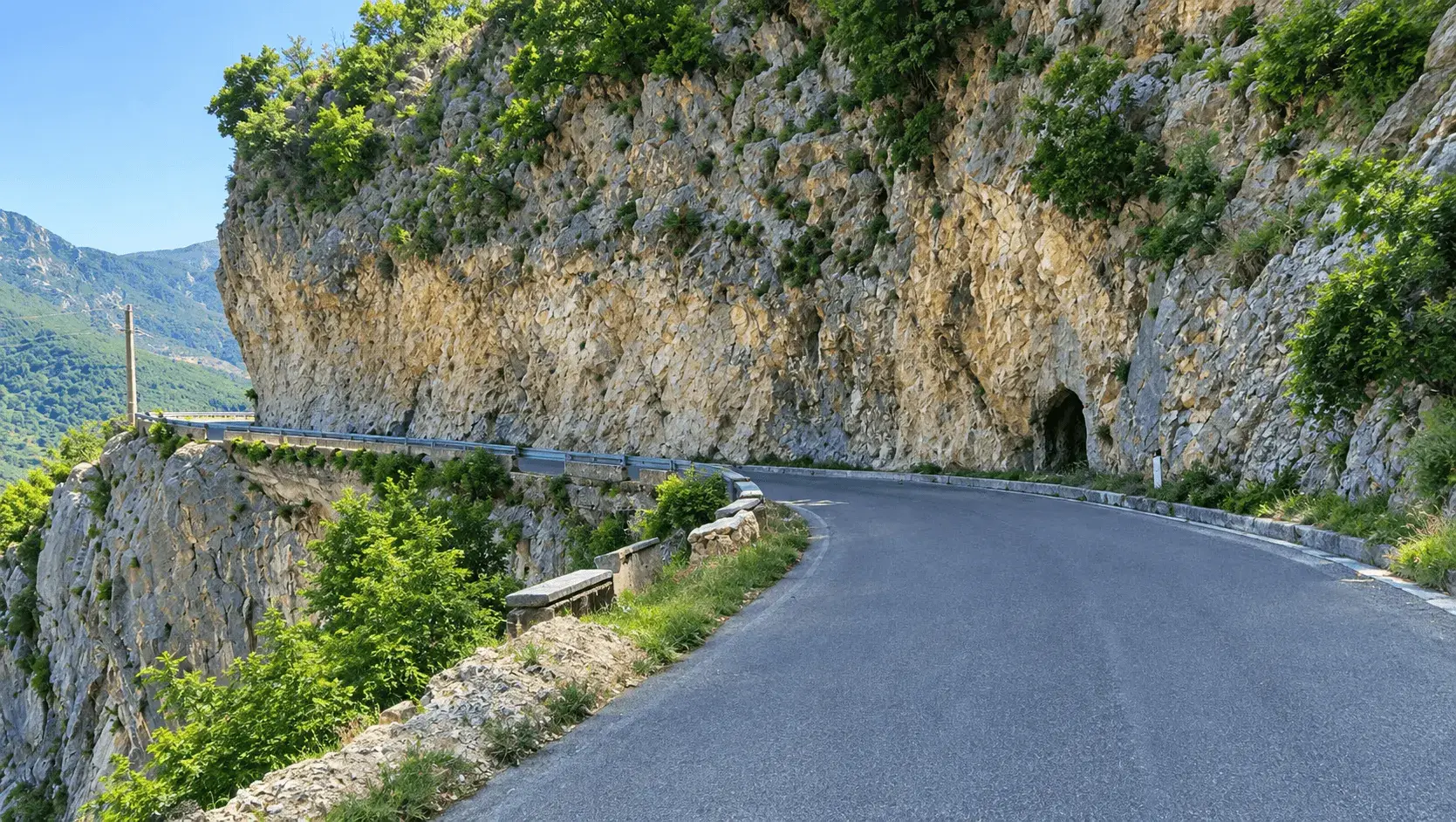 Tunnel in the cliff face